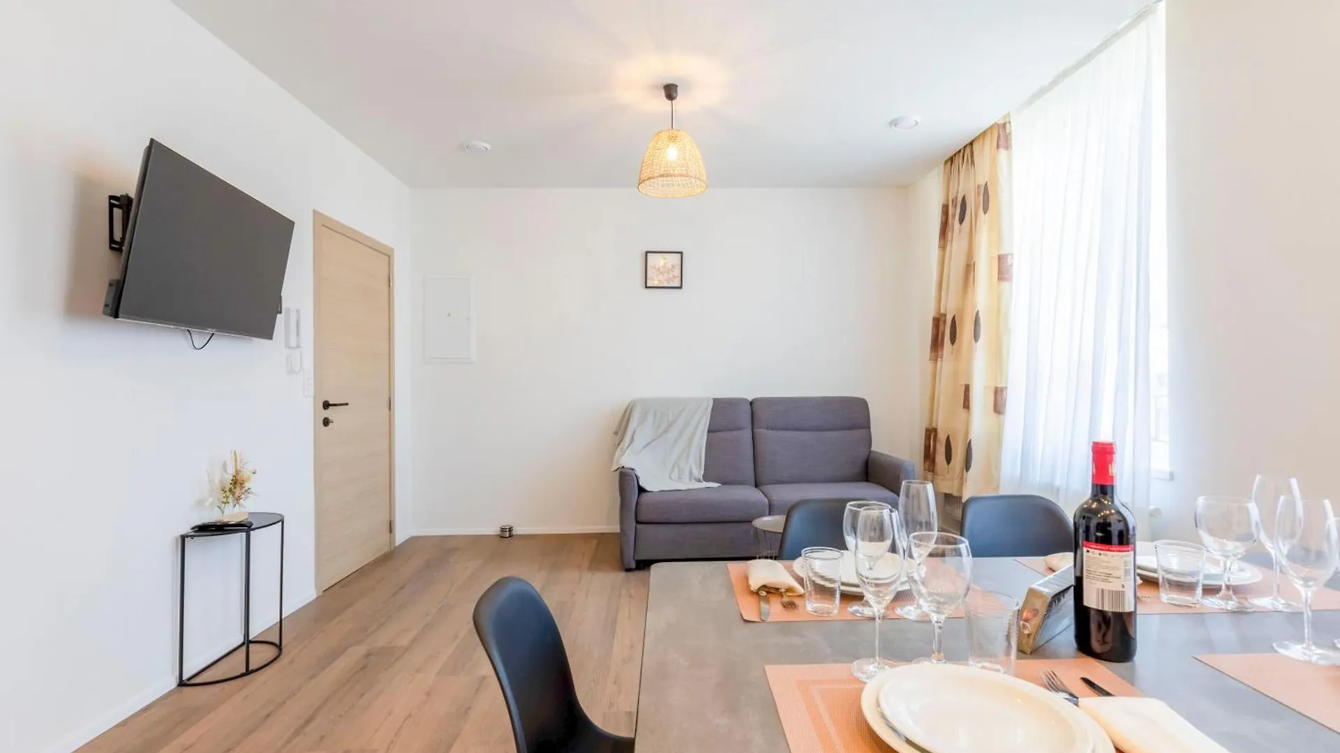 Ereva Seaside 2 Bedroom Duplex Modern Apartment Ostend