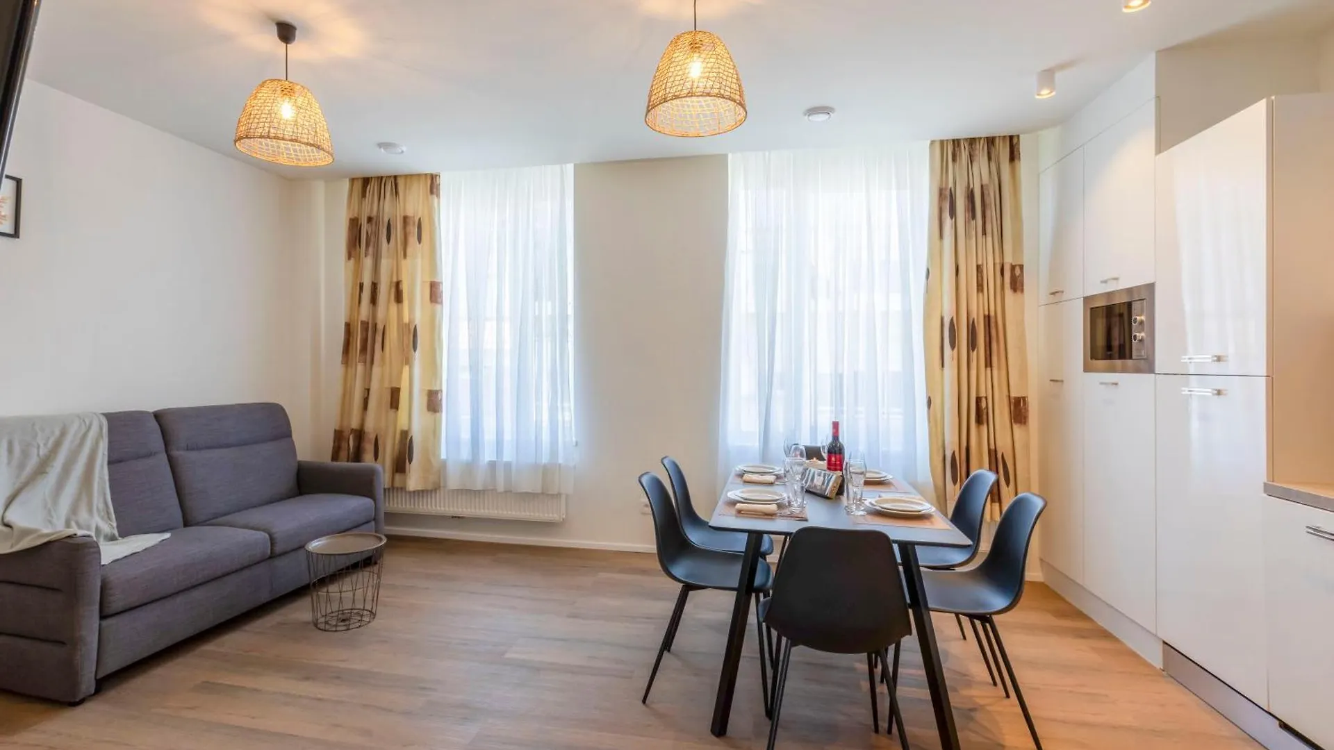 Ereva Seaside 2 Bedroom Duplex Modern Apartment Ostend
