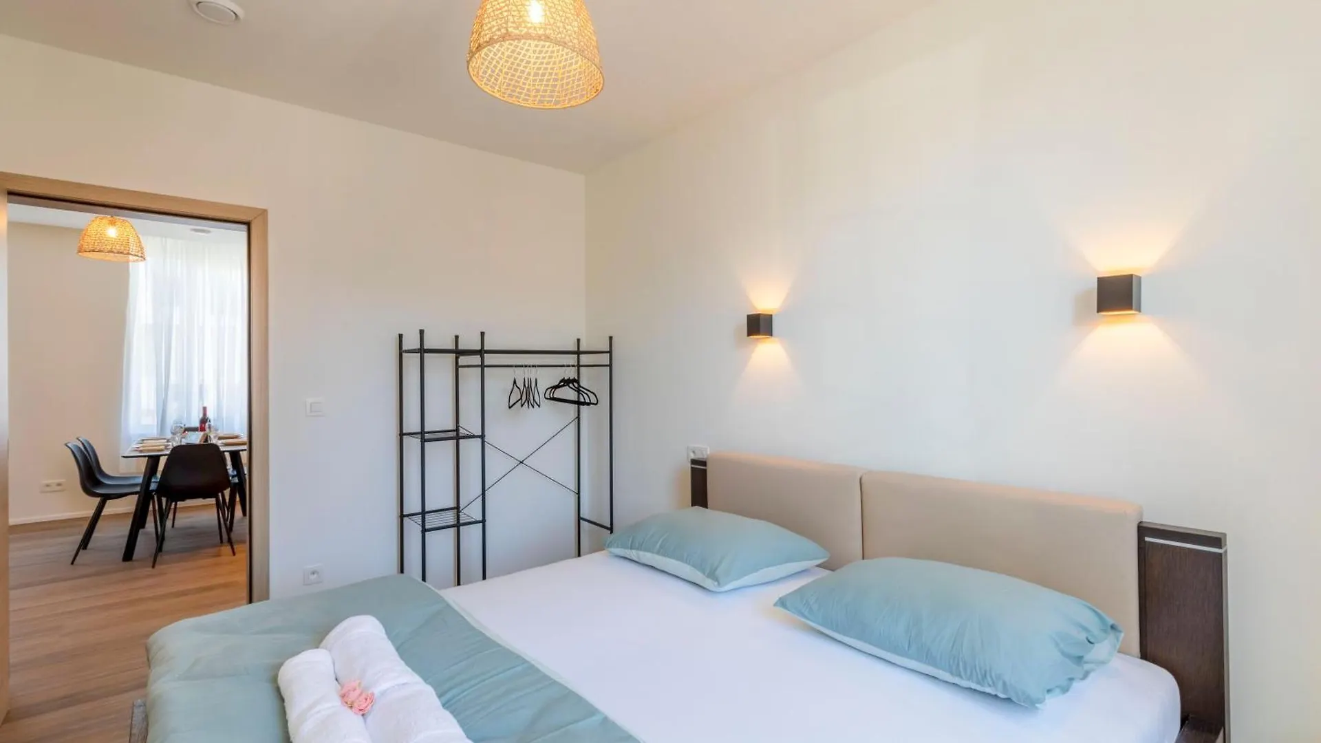 Ereva Seaside 2 Bedroom Duplex Modern Apartment Ostend