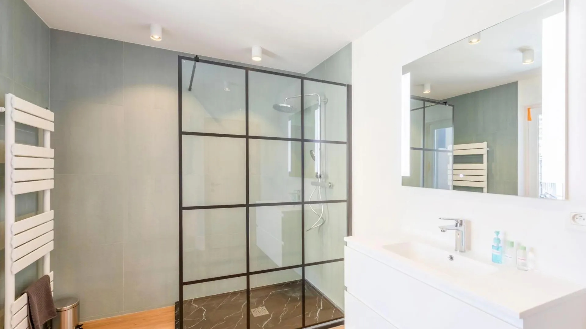 Ereva Seaside 2 Bedroom Duplex Modern Apartment Ostend 0*,